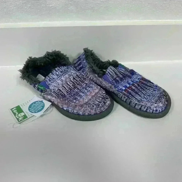 NWT!!! Unisex Sanuk Slippers Blue Red Size 2 Kids! - Picture 1 of 10